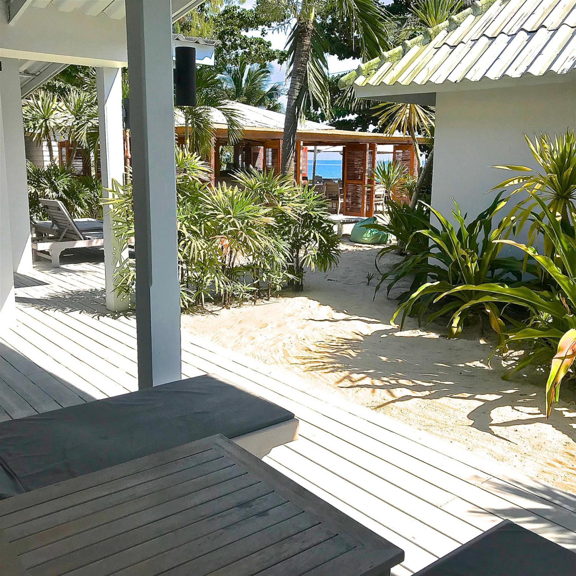 Отель The Cove Cape Panwa Экстерьер фото